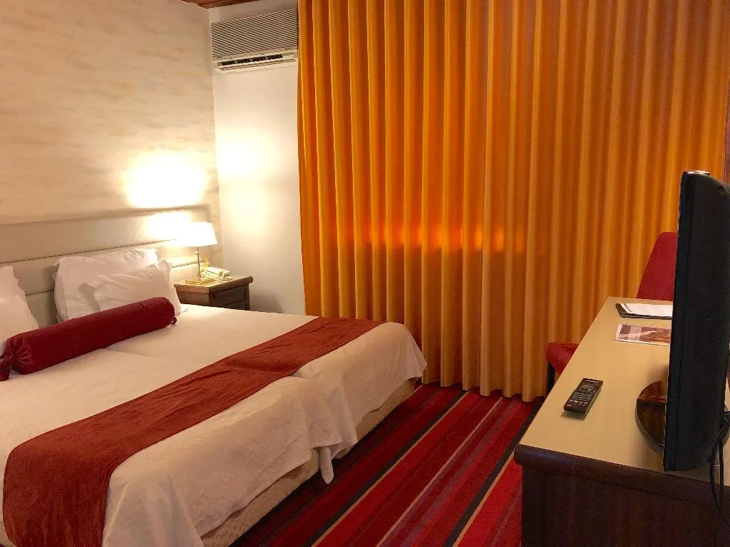Double or Twin STANDARD Room, Eurosol Seia-Camelo, Porto