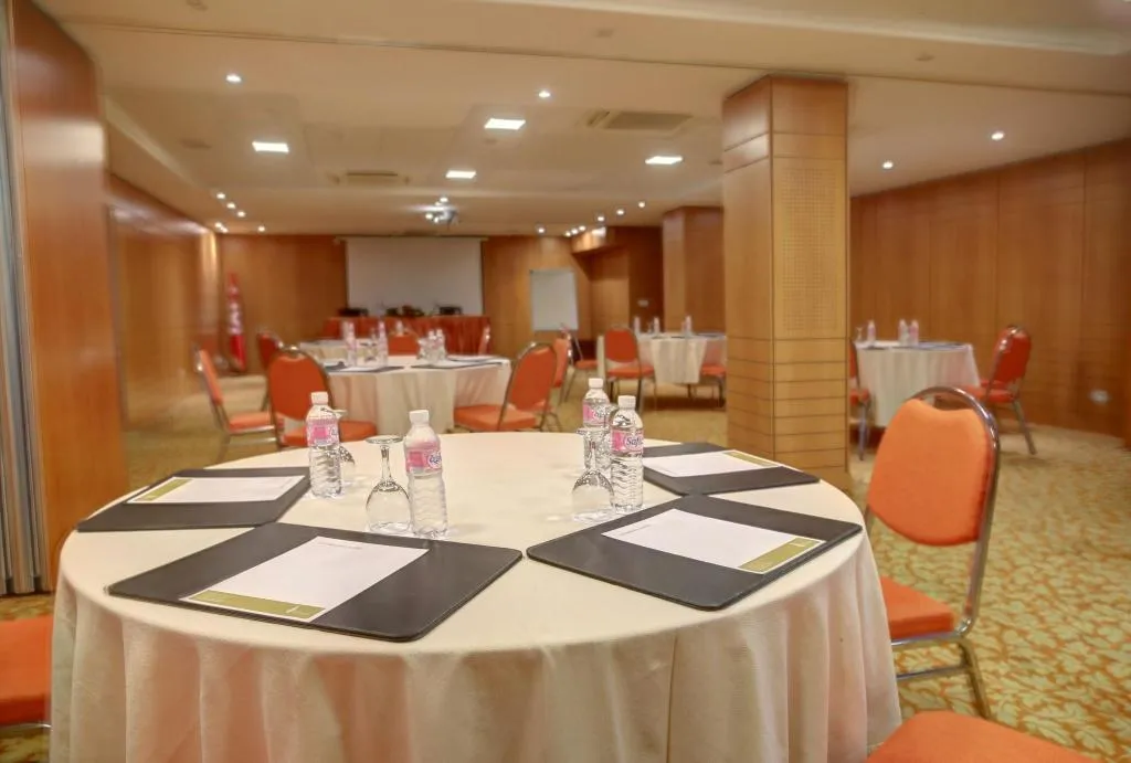 Conferences, Lac Leman, Tunisia