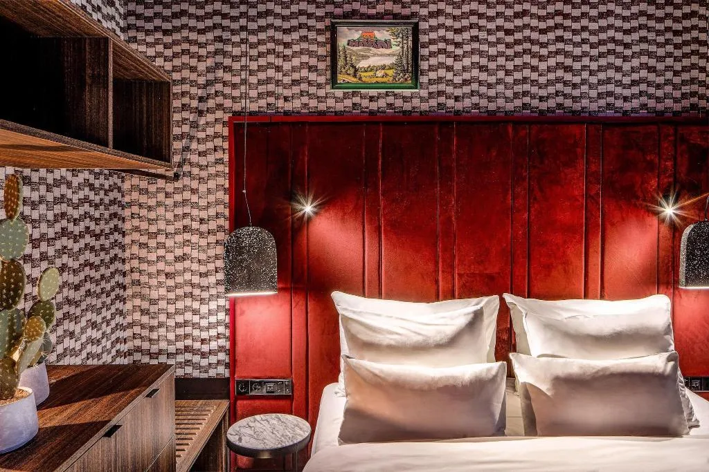 Room, The Highlander, Amsterdam