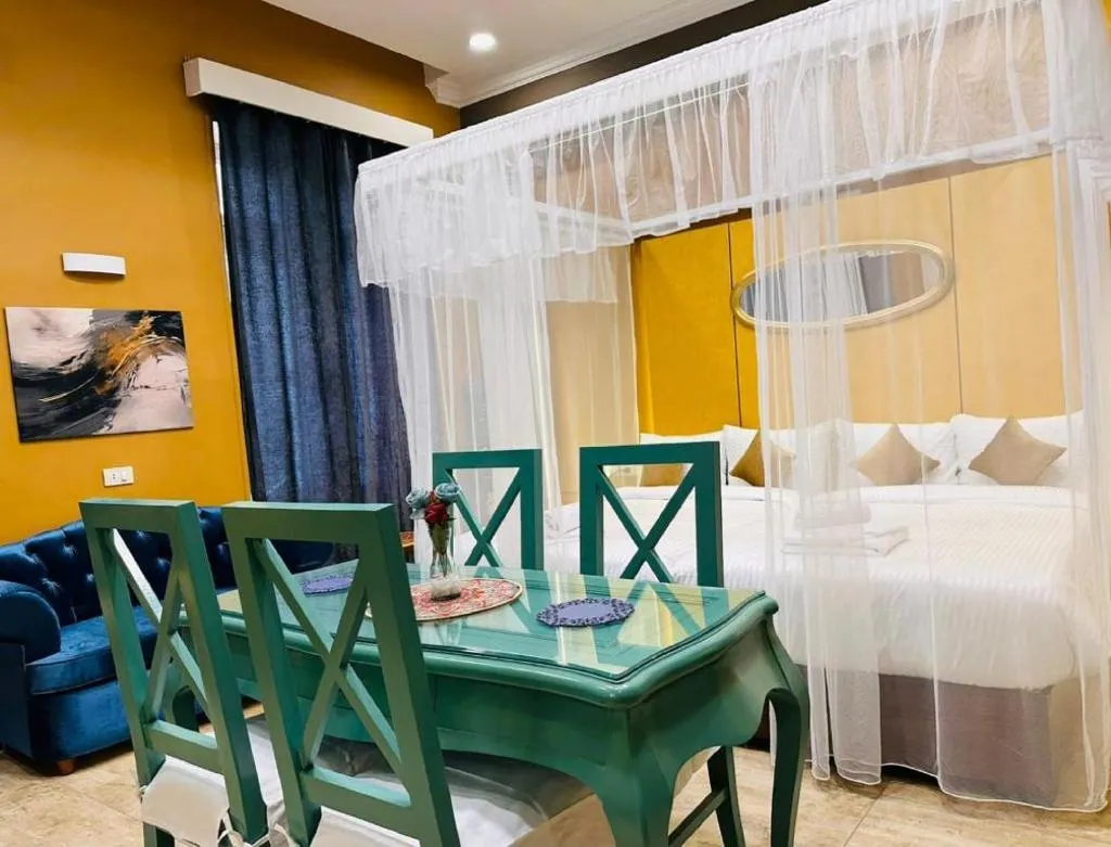 QUADRUPLE DELUXE Room, Ga Plus, Cairo