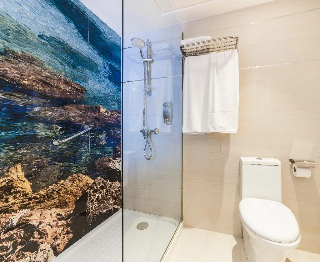 Room, Globales Club Almirante Farragut, Menorca