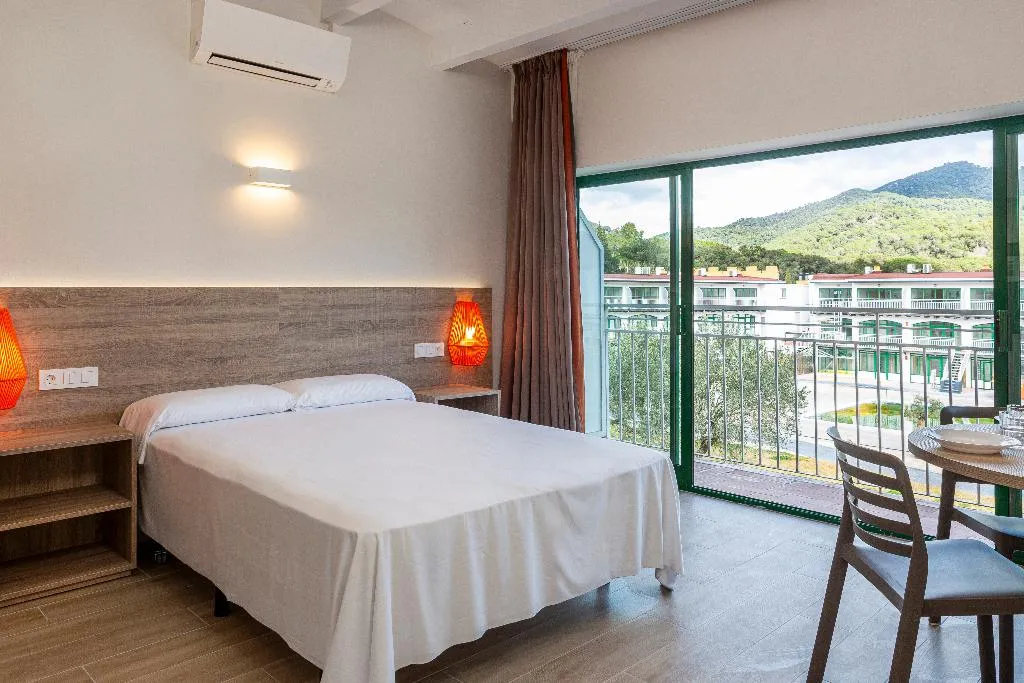 APARTMENT CAPACITY 4 Room, Medplaya Sant Eloi, Costa Brava