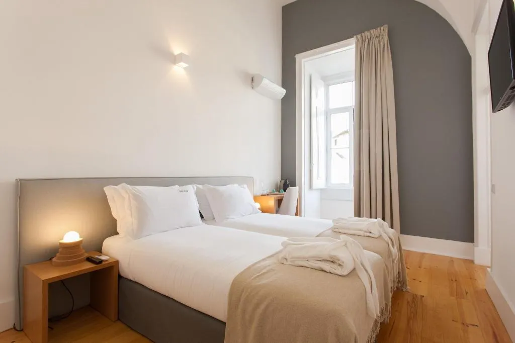 Room, Feels Like Home Chiado Prime Suites, Lisbon