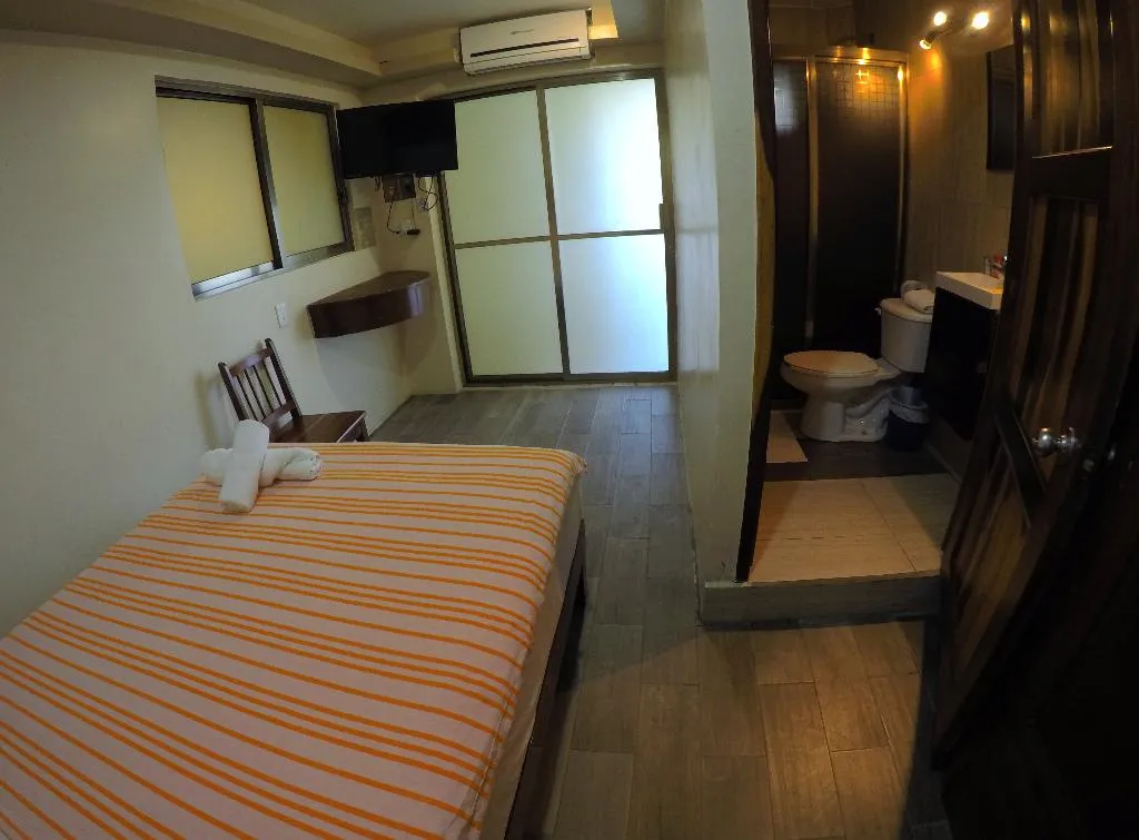 SINGLE STANDARD Room, Plaza del Sol, Playa Del Carmen