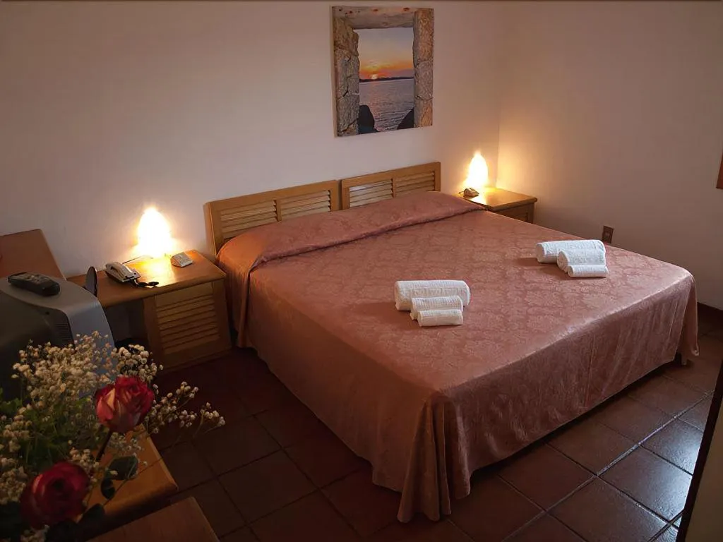 Room, Hotel Garibaldi, Olbia