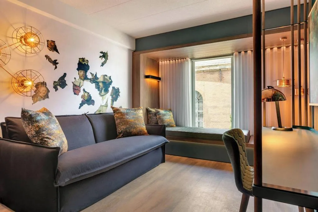 FAMILY ROOM KING SIZE BED Room, Renaissance Amsterdam Hotel, Amsterdam