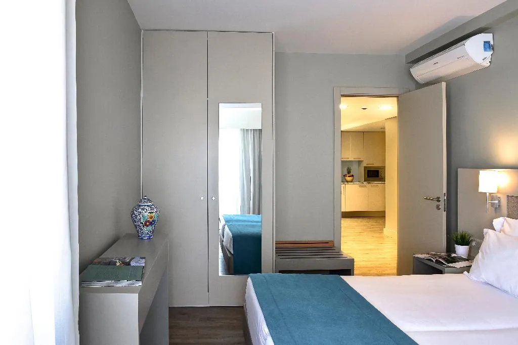 APARTMENT PREMIUM TWO BEDROOMS Room, Aqualuz Lagos by The Editory, Algarve