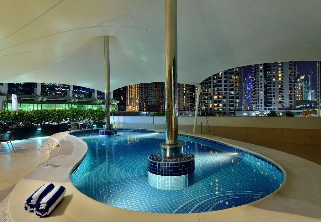 Pool, Oaks Liwa Heights Hotel Suites, Dubai