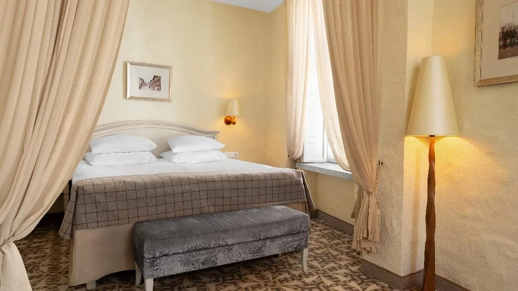 SUITE STANDARD Room, Rixwell Collection Savoy Boutique Hotel, Tallinn