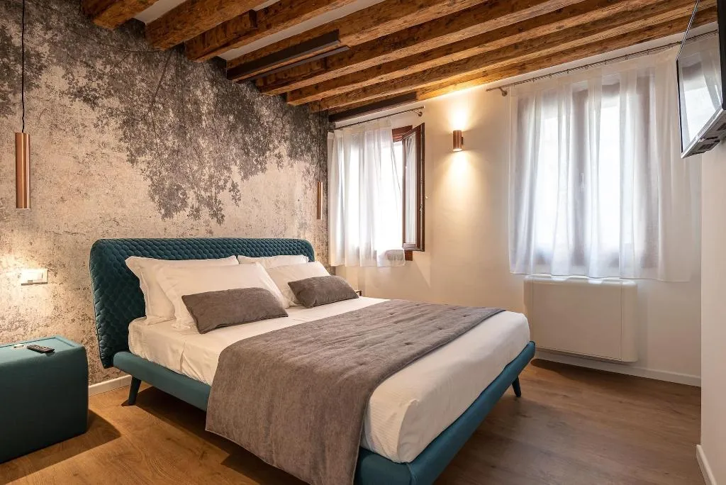 Room, La Finestra sulle Beccarie, Venice