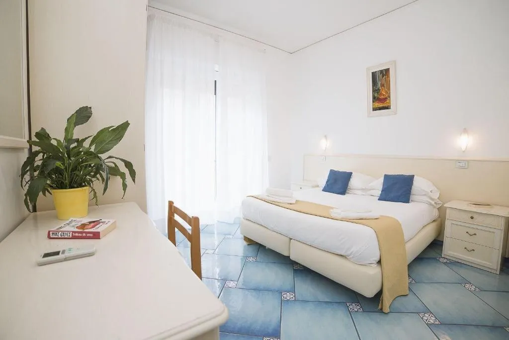Room, Hotel De Rosa, Naples