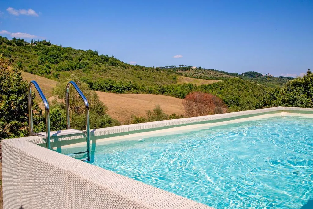 Pool, Castello Valenzino, Perugia