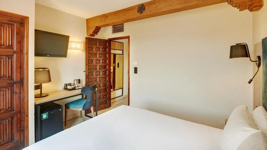 DOUBLE CLASSIC WITH VIEWS Room, Sercotel Alfonso VI, Madrid