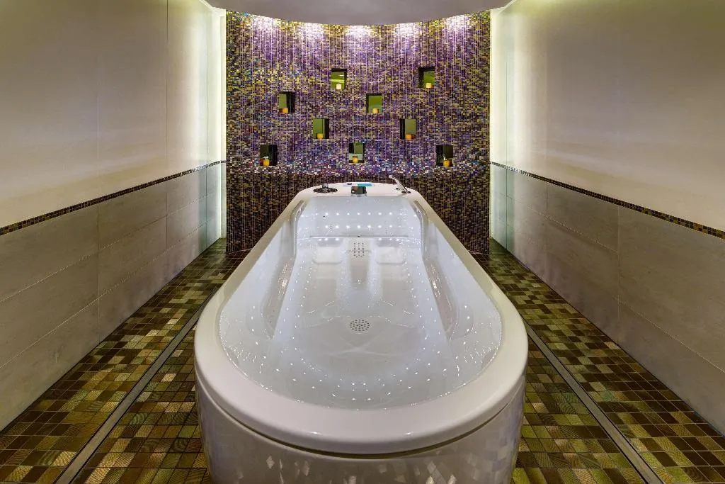Pool, Waldorf Astoria Berlin, Berlin