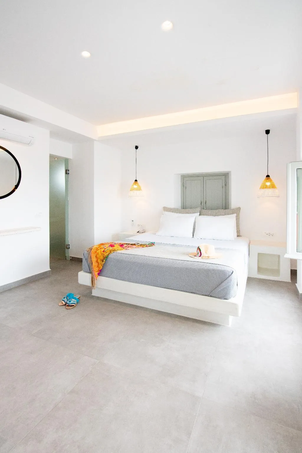 SUITE DELUXE WITH VIEWS Room, Caldera Cliff Illusion Suites, Santorini