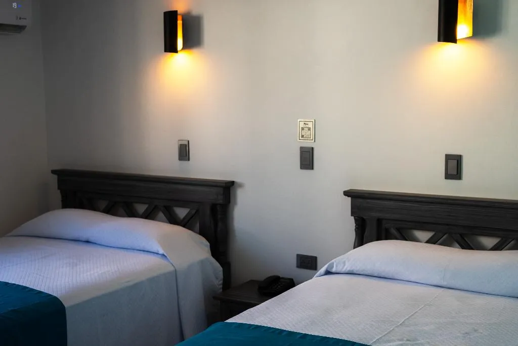 TRIPLE STANDARD Room, Hacienda de Castilla, Cancun Area