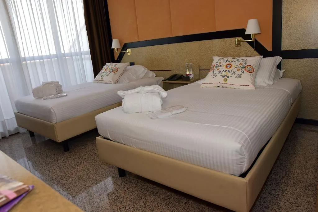 TWIN STANDARD Room, Hotel Diamante, Milan