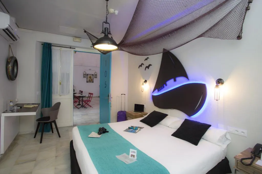 DOUBLE STANDARD Room, Casual de las Letras Sevilla, Seville