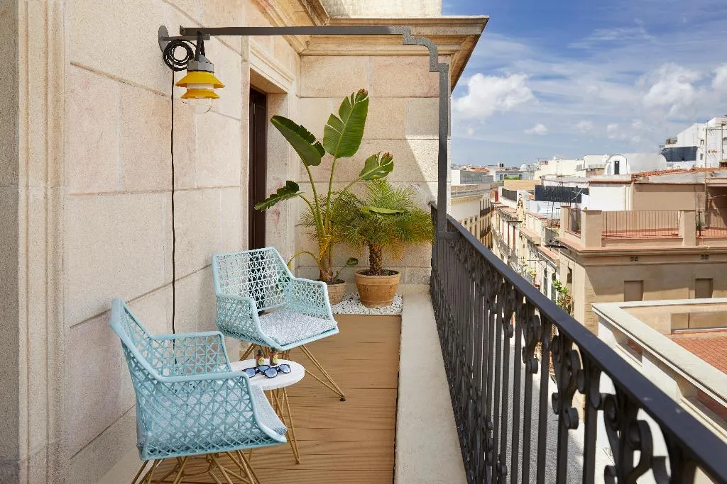 SUITE KING SIZE BED Room, Kimpton Vividora Hotel, Barcelona