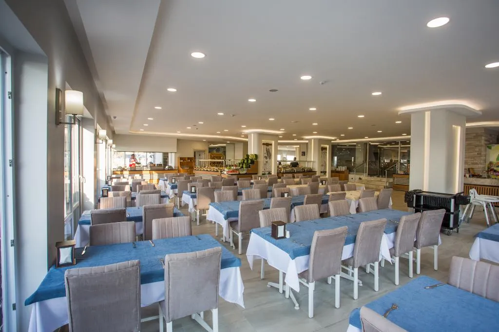 Restaurant, Martı Beach Hotel, Izmir