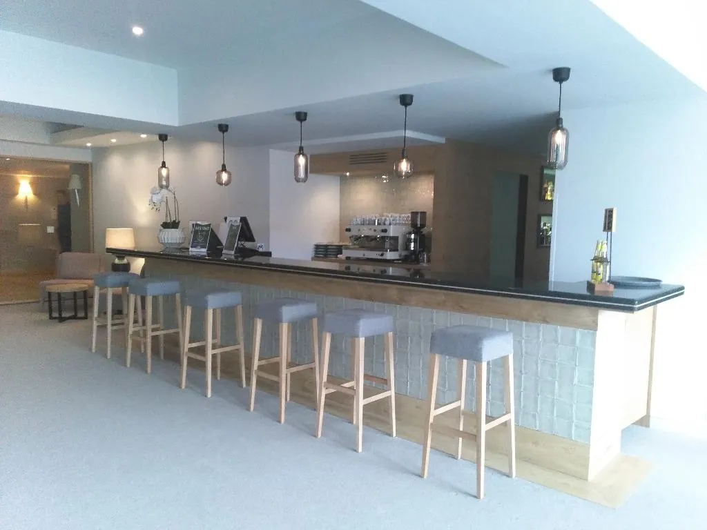 Bar, Yellow Praia Monte Gordo Hotel, Algarve