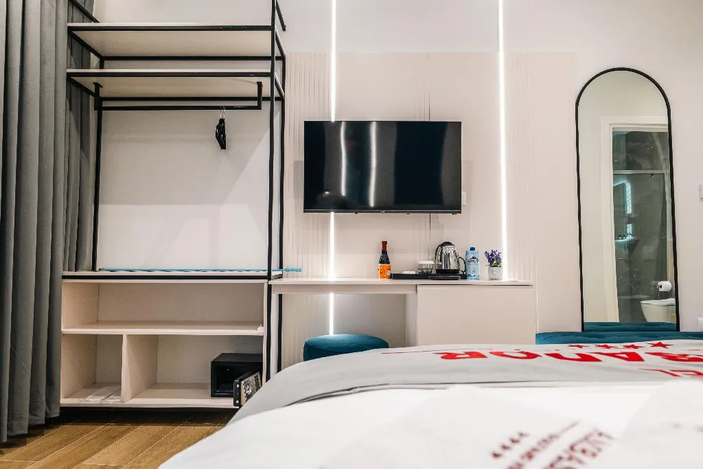 DOUBLE DELUXE WITH BALCONY Room, Ambasador Hotel, Durres