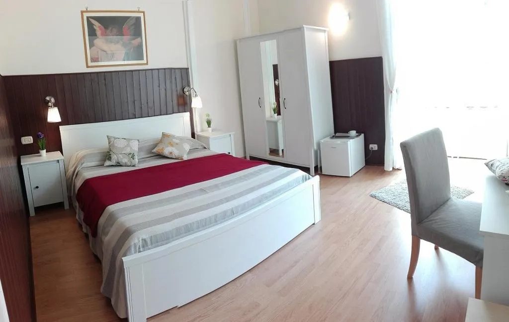 Room, Dimora Novecento, Catania