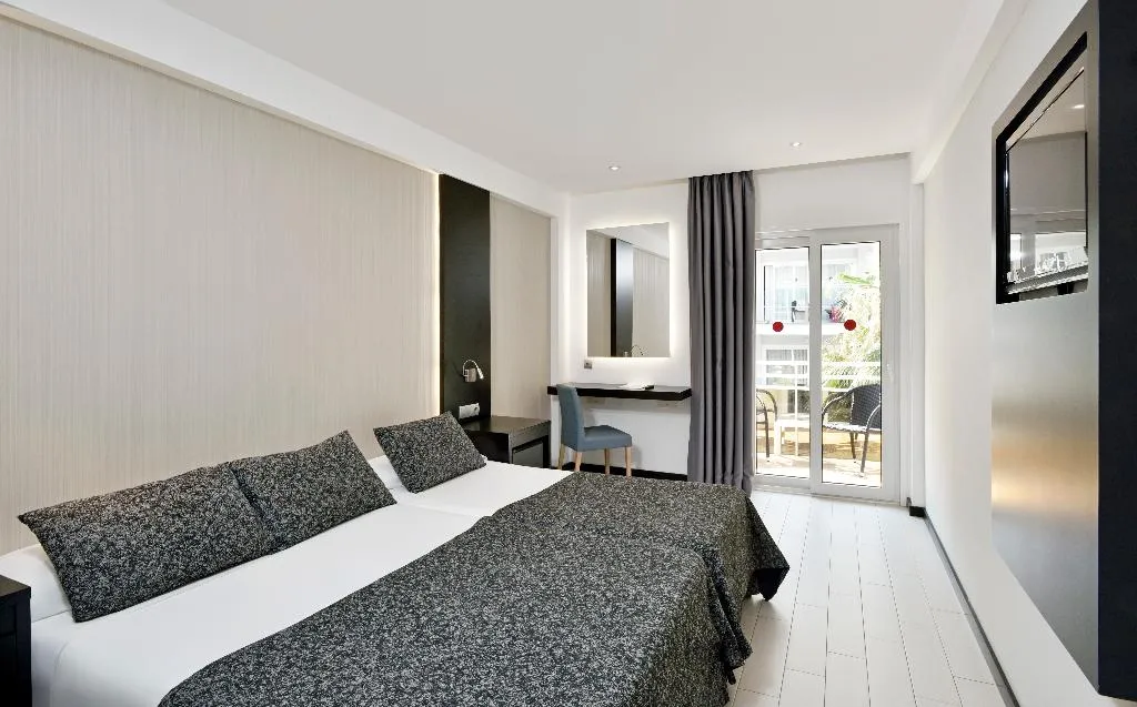 TRIPLE STANDARD Room, Hispania, Majorca