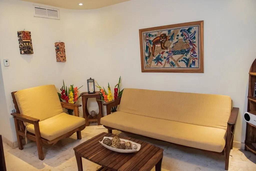 Room DELUXE KING BED Room, El Taj Ocean Front and Beachside Condo Hotel, Playa Del Carmen