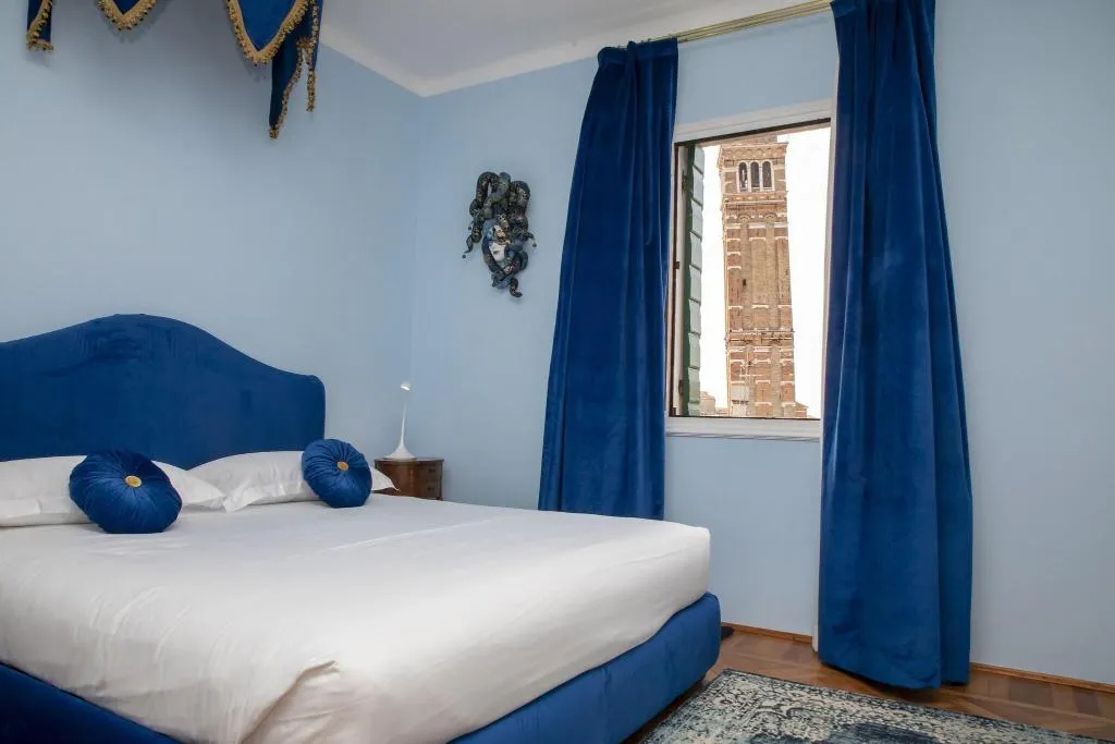 APARTMENT STANDARD Room, Palazzo Paruta, Venice