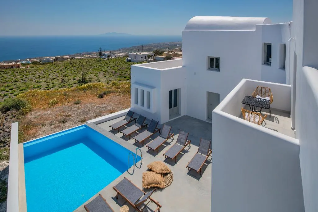 Pool, Seven Suites, Santorini