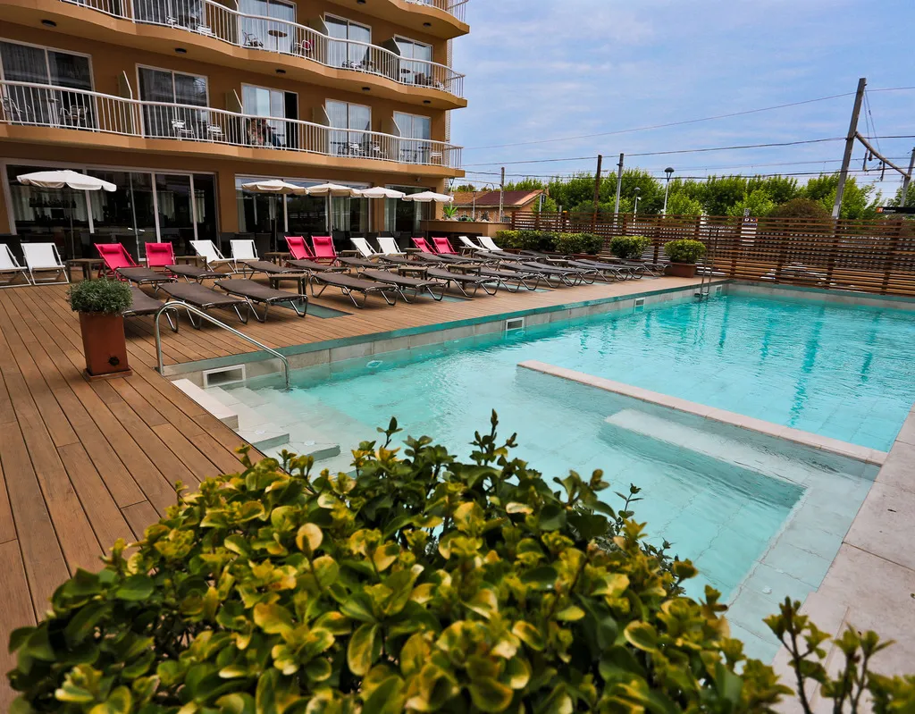 Terrace, Volga, Costa Brava