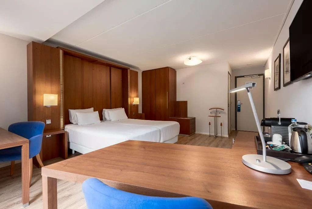Room, Fletcher Hotel-Restaurant Veluwe-Sparrenhorst, Amsterdam