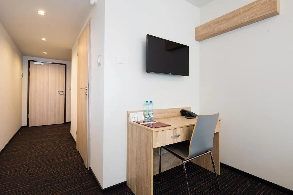Room, Automobil Hotel, Krakow