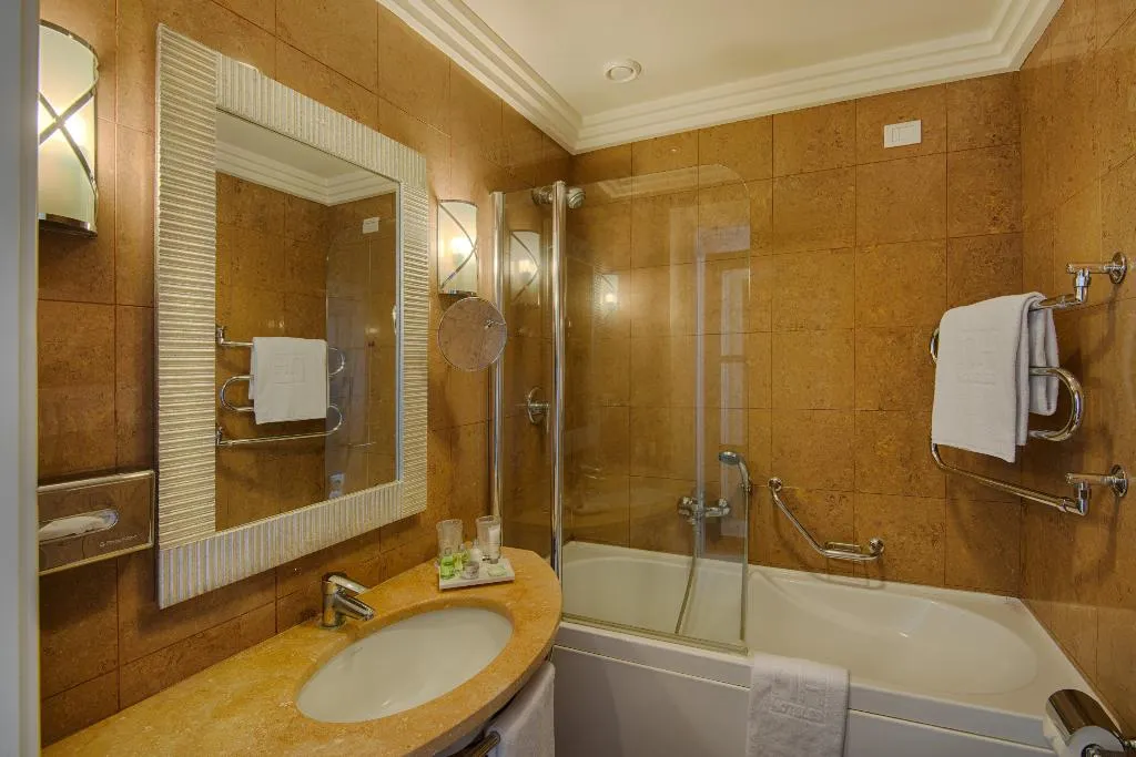 DOUBLE SUPERIOR WITH TERRACE Room, NH Catania Parco Degli Aragonesi, Catania