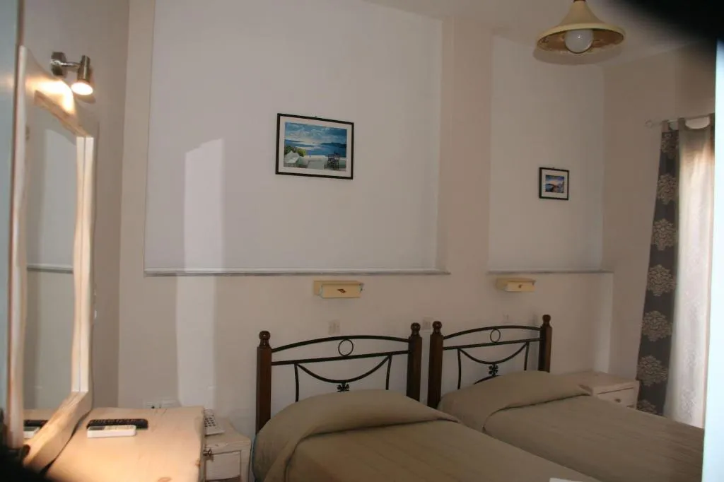 Room, Anatoli Hotel, Santorini