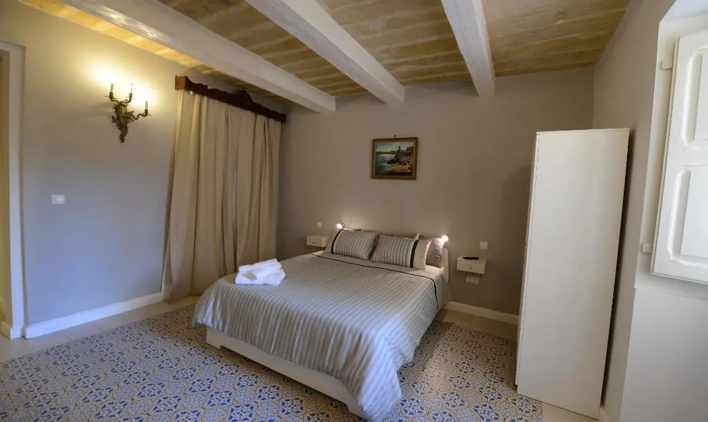 Room, Paulos Valletta, Malta