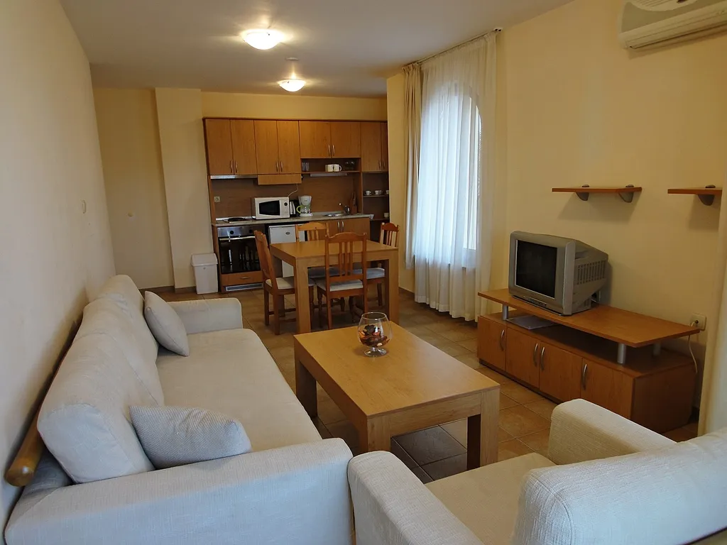 APARTMENT TWO BEDROOMS Room, Summer Dreams, Bourgas
