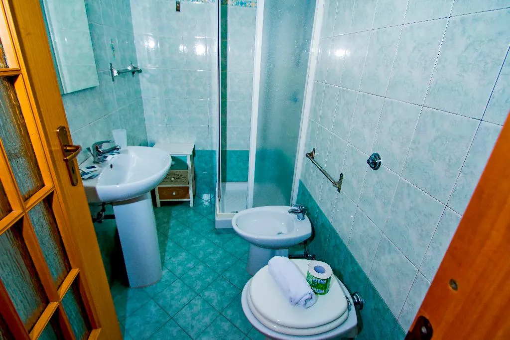 APARTMENT SEA VIEW Room, Residence Villa Santa Lucia, Palermo