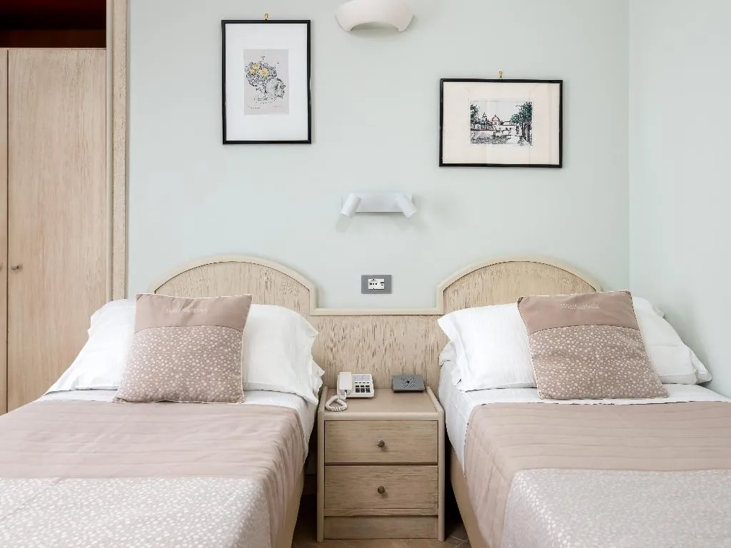 Double or Twin ECONOMY Room, Comfort Hotel Gardenia Sorrento Coast, Naples