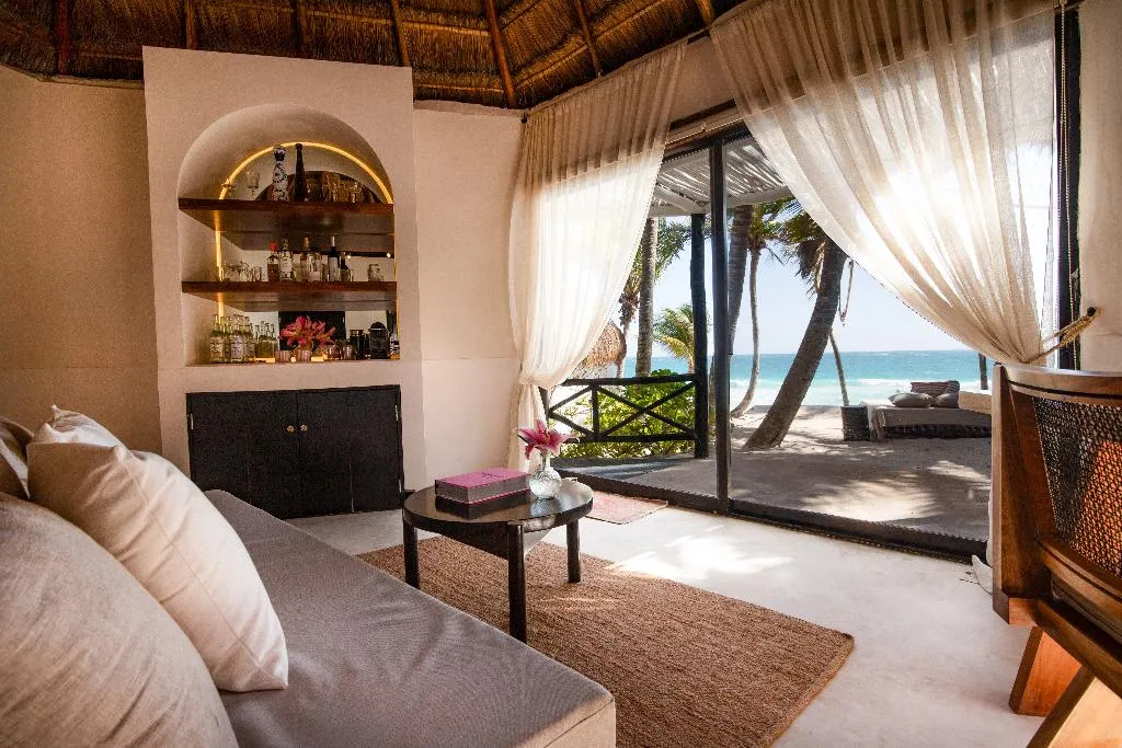 VILLA BEACH FRONT WITH PRIVATE POOL Room, Casa Gitano, Cancun Area