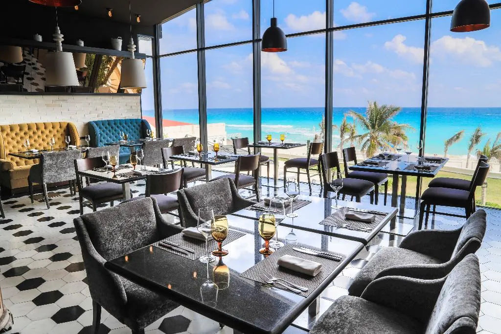 Restaurant, Sandos Cancun All Inclusive - Adults Only, Cancun Area