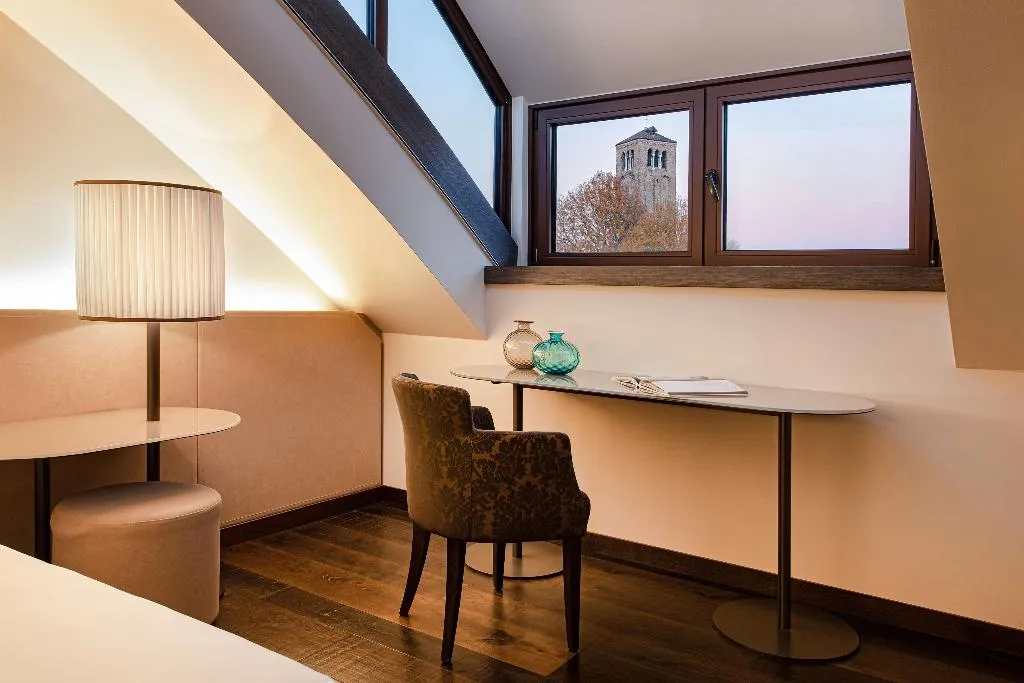 Room, Hyatt Centric Murano Venice, Venice