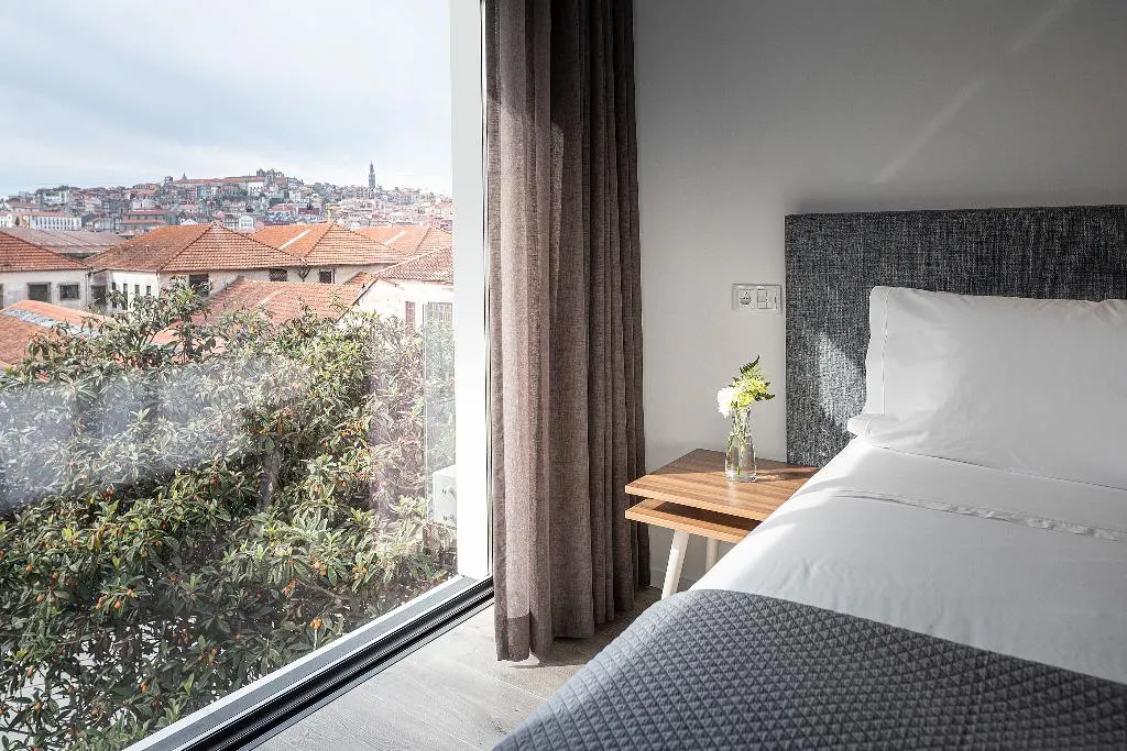 DOUBLE STANDARD Room, Caleway Hotel, Porto