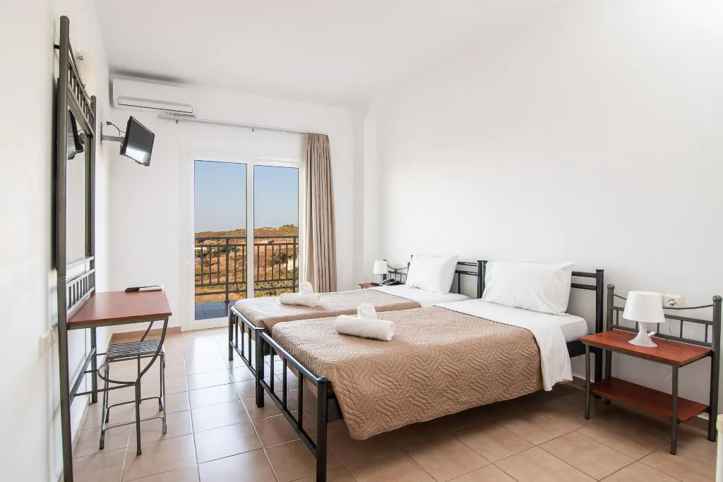 TRIPLE STANDARD Room, Chrissy's Paradise, Crete