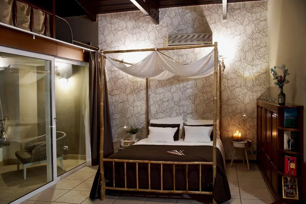 Room, B&b A'Luggetella, Naples