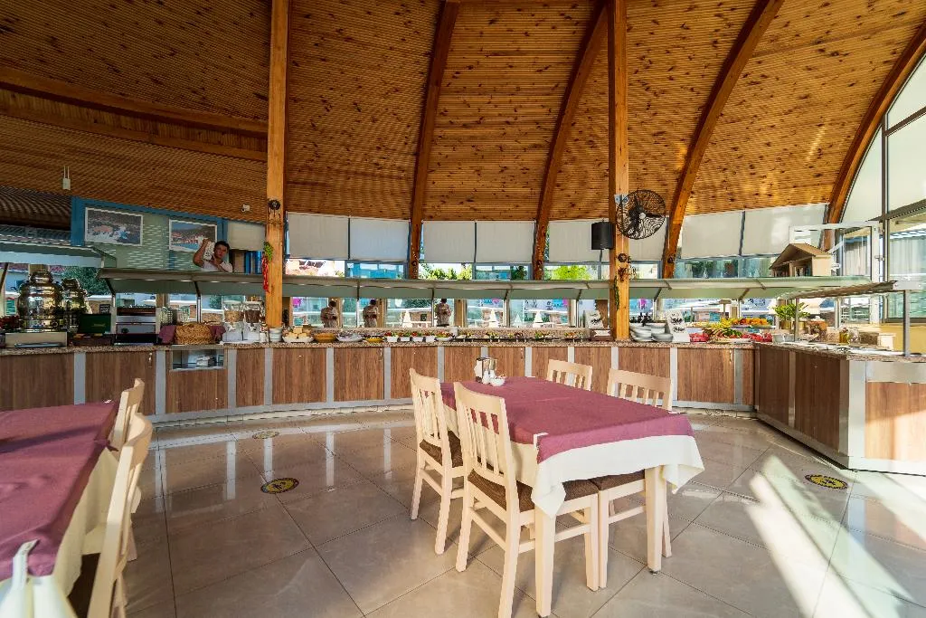 Restaurant, Belcehan Deluxe, Dalaman