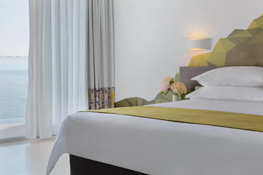 SUITE WITH BALCONY Room, Bluesun Hotel Alga, Split