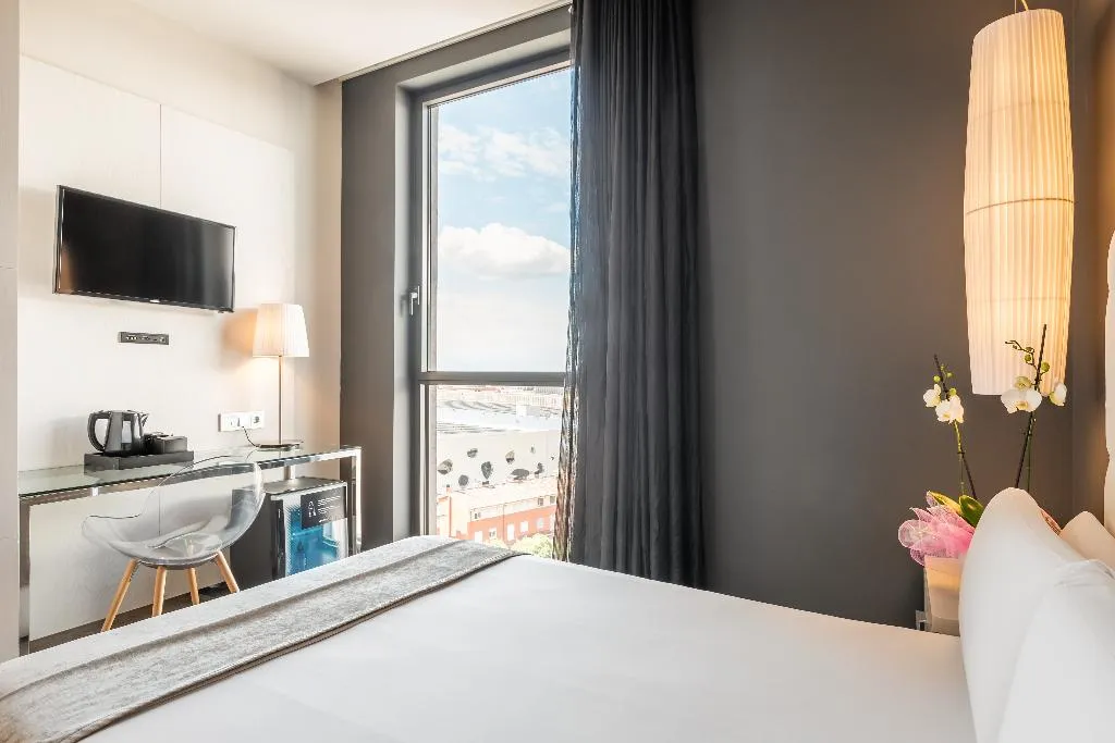 DOUBLE SINGLE USE STANDARD Room, SB Plaza Europa, Barcelona