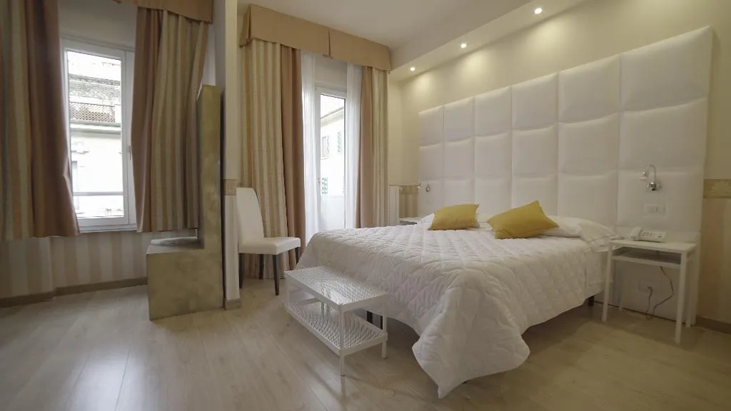 QUADRUPLE STANDARD Room, Jane Hotel, Florence